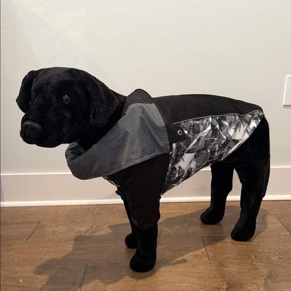 Outward Hound Other - Outward Hound Durango ultralight Dog Coat